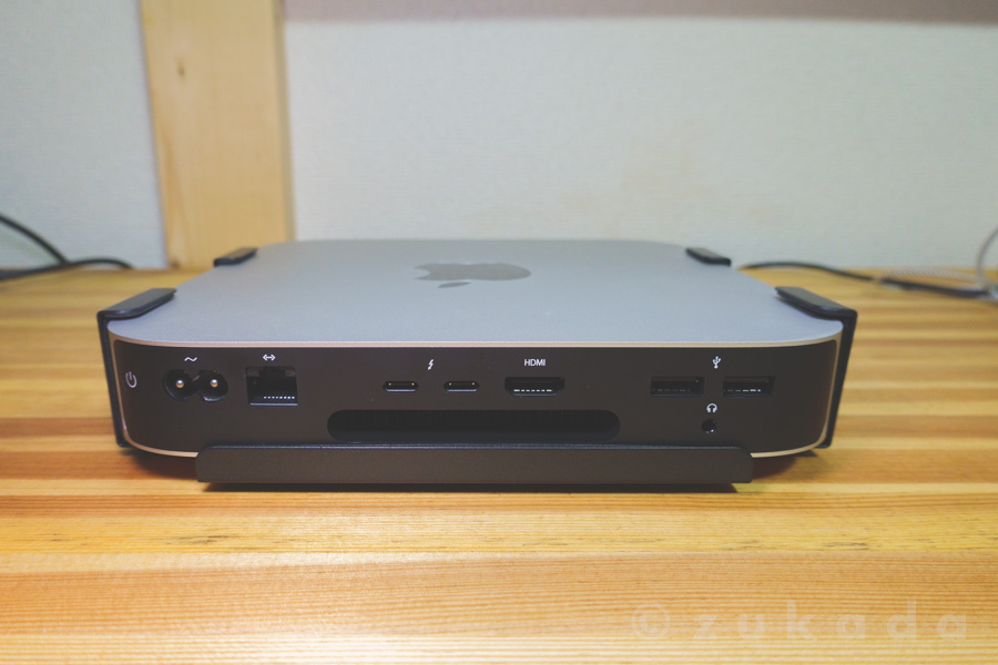 VESA マウントアダプタを使って Mac Mini を壁面設置した | ずかだ雑記帳